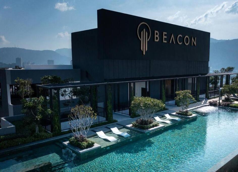 13A Beacon Executive Suites #Rooftoppool #Luxurysuites George Town Kültér fotó